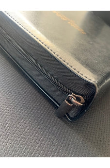 Image of Biblia RVR 1960 Letra Ultra Súper Gigante 19 Puntos Piel Negro con Cierre e Índice