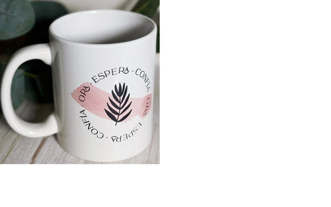 Image of Taza Minimalista Ora Espera Confía