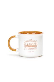 Taza 18 OZ Colección Valiente Ninguno Tenga en Poco tu Juventud